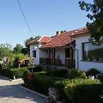 Krushunska Panorama 招待所 克鲁舒纳