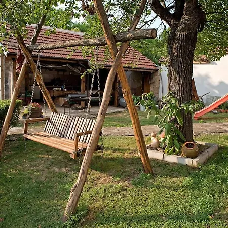 Krushunska Panorama Konukevi 3*