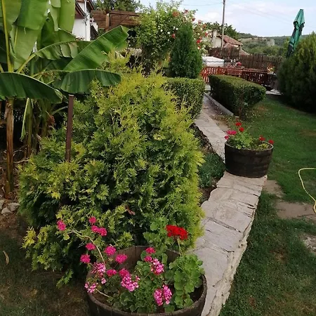 Krushunska Panorama Konukevi 3*