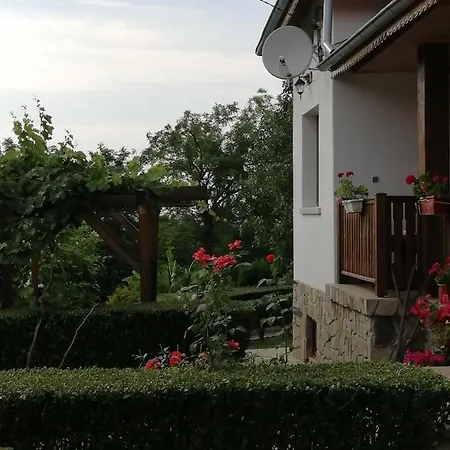 Konukevi Krushunska Panorama