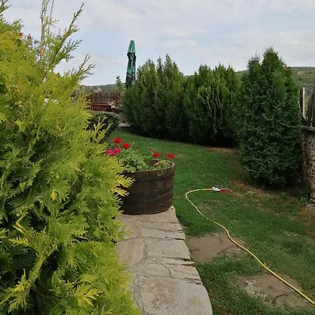 Krushunska Panorama Къща за гости Крушуна