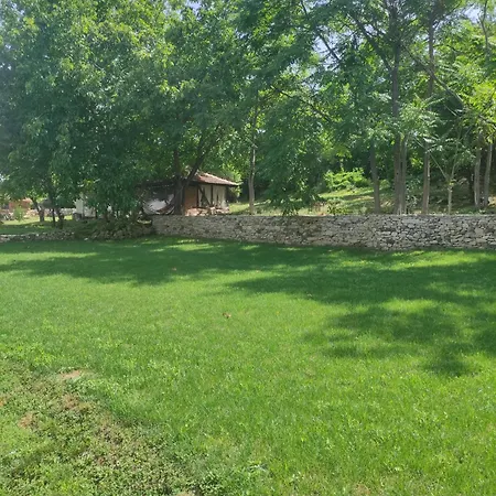 Къща за гости Krushunska Panorama