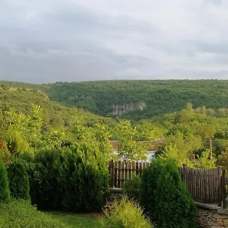 Krushunska Panorama Pensión 3*